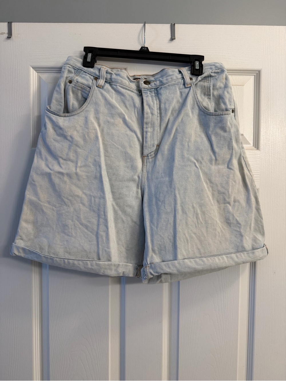 Gloria Vanderbilt Light Blue Denim Shorts